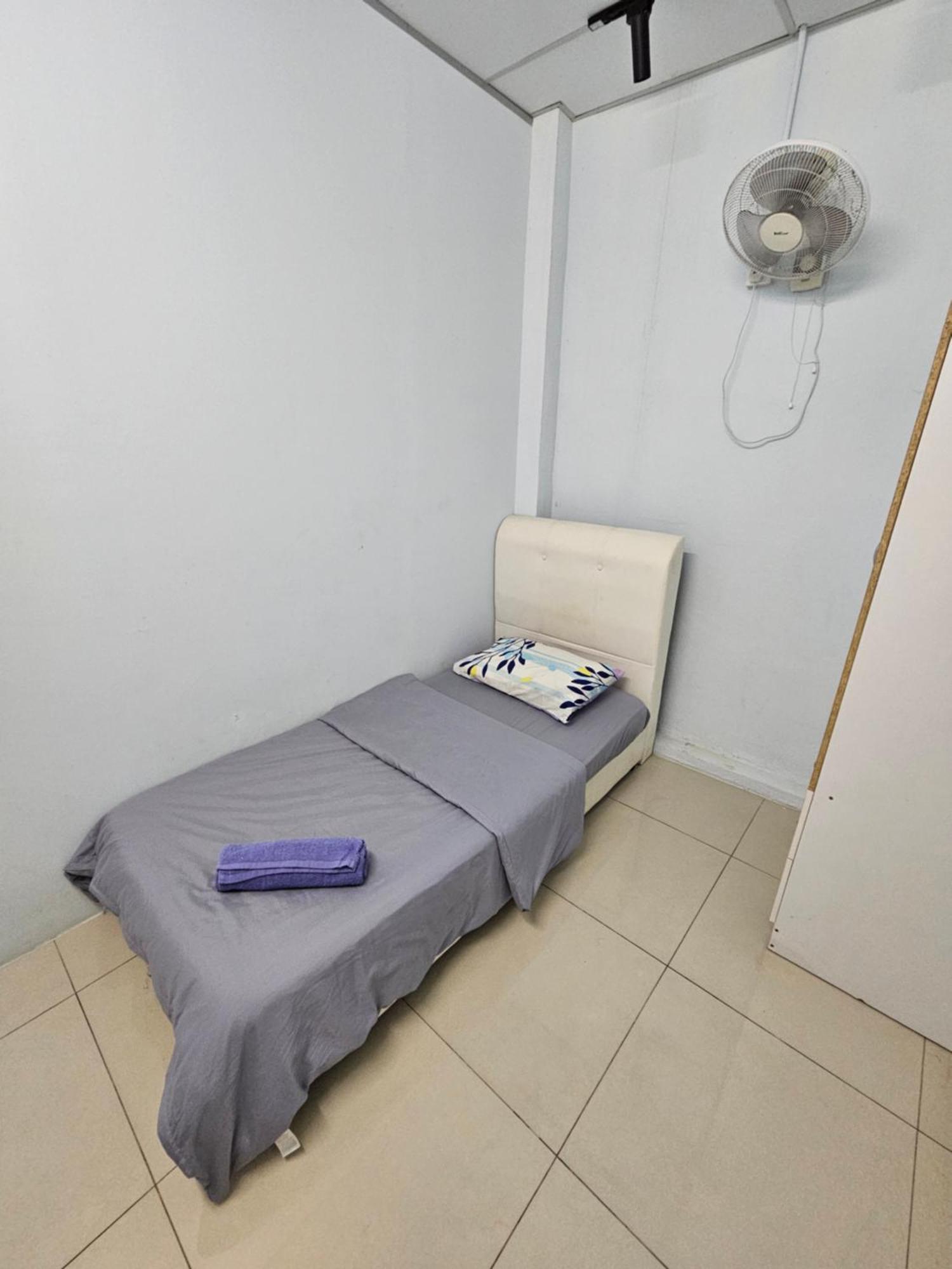 Color Mixed Home Hostel จอร์จทาวน์ ภายนอก รูปภาพ