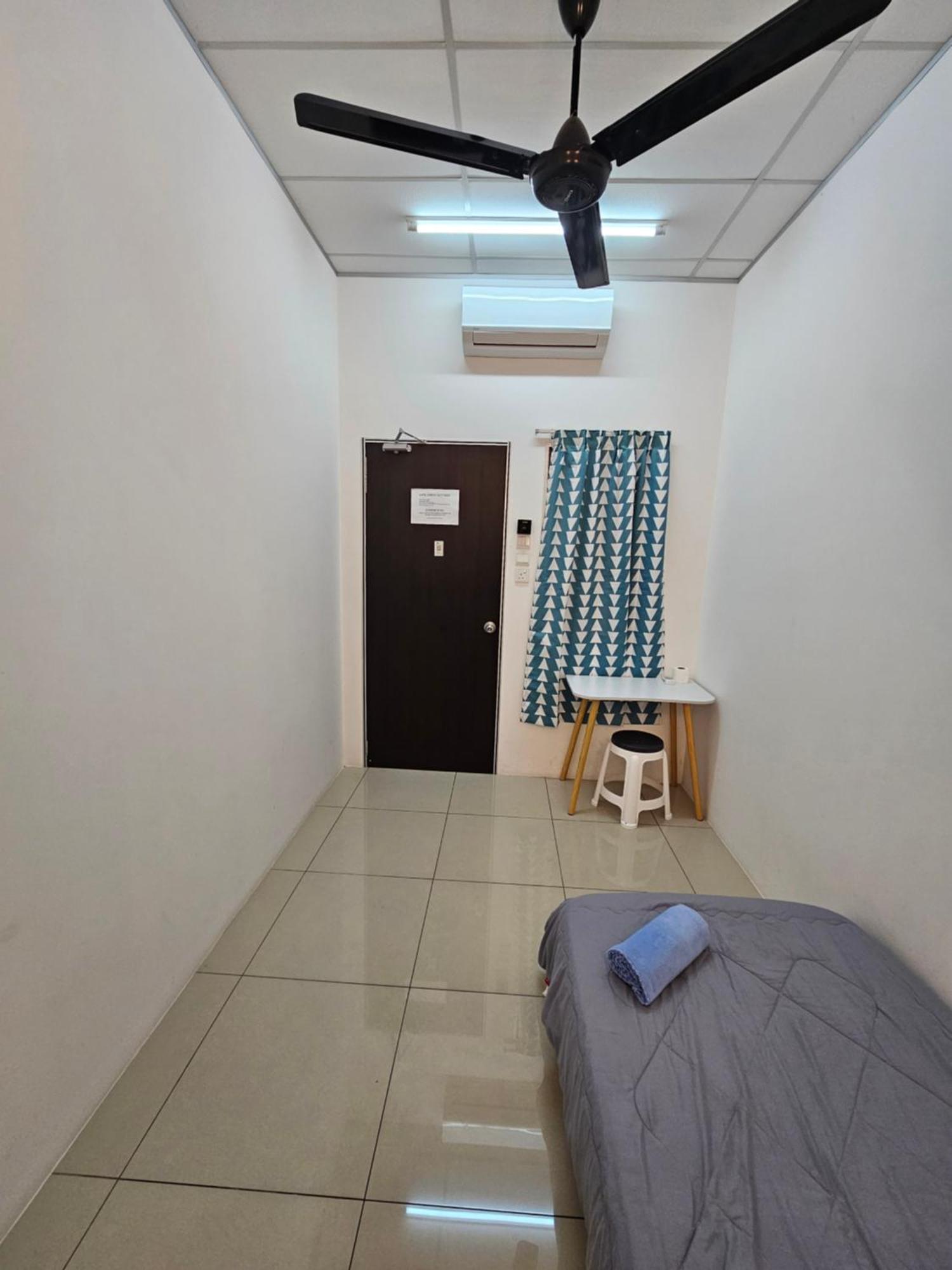 Color Mixed Home Hostel จอร์จทาวน์ ภายนอก รูปภาพ