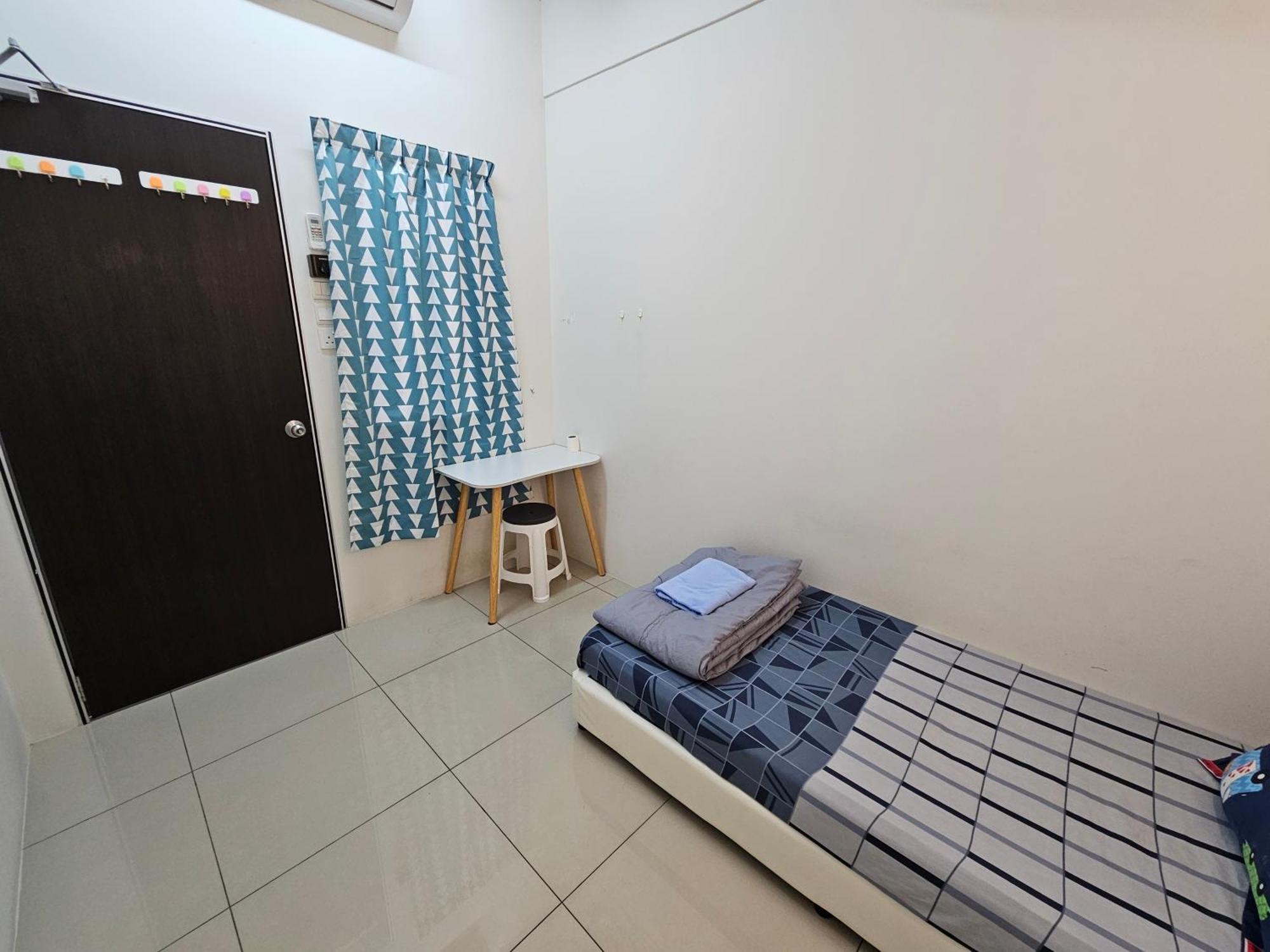 Color Mixed Home Hostel จอร์จทาวน์ ภายนอก รูปภาพ