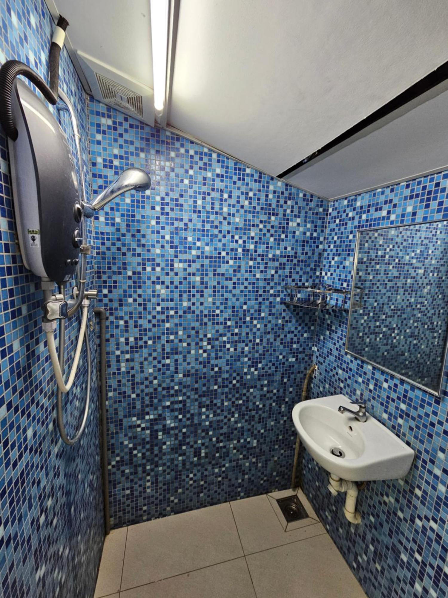 Color Mixed Home Hostel จอร์จทาวน์ ภายนอก รูปภาพ